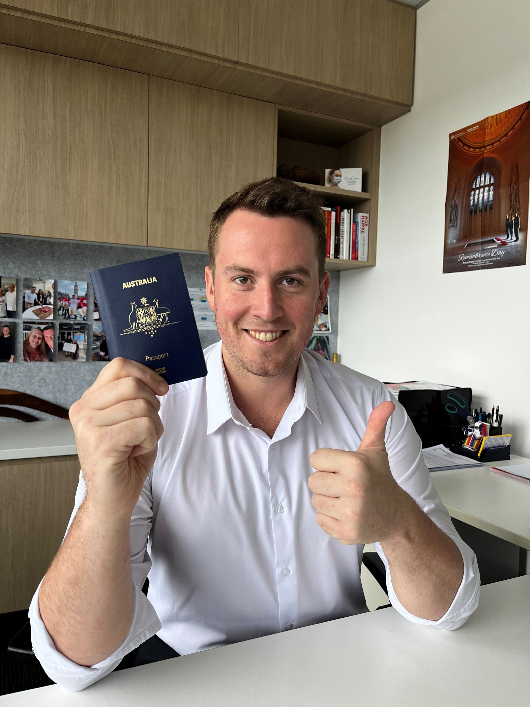 ALBANESE LABOR GOVERNMENT SLASHES PASSPORT WAITING TIMES Main Image