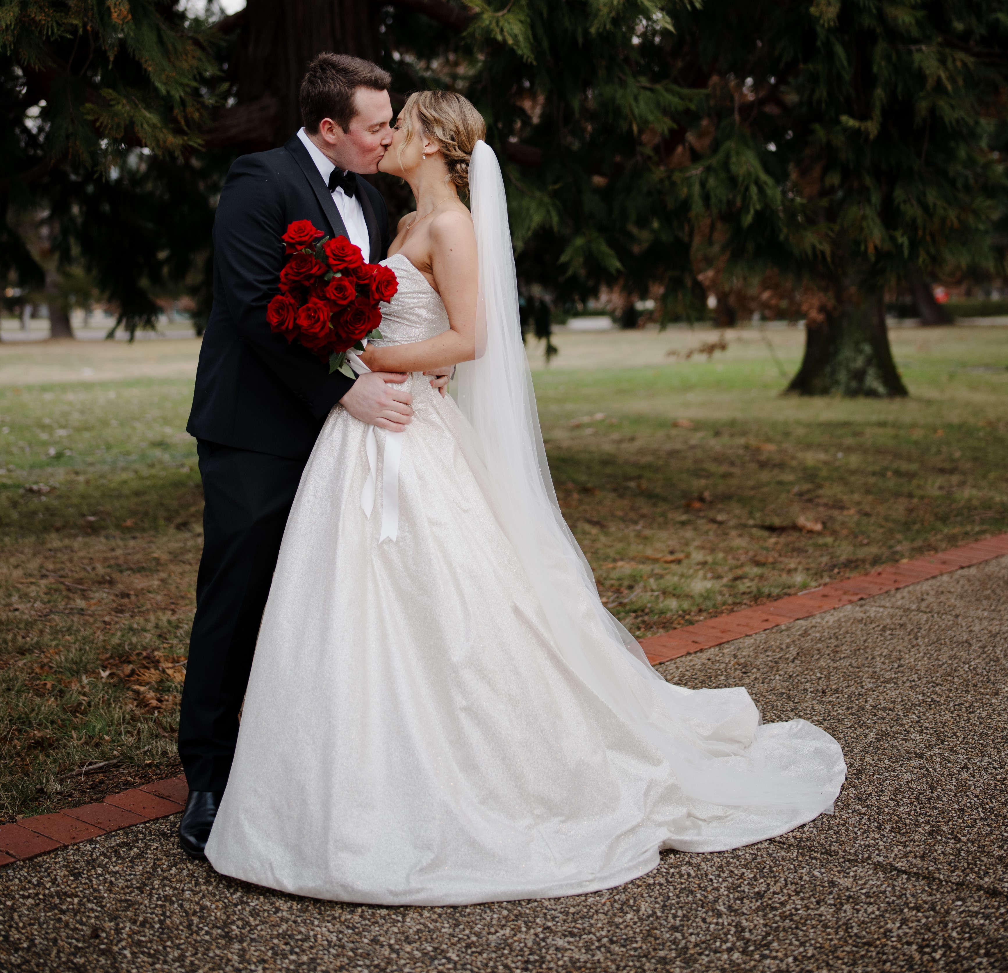 DR REID TIES THE KNOT Main Image